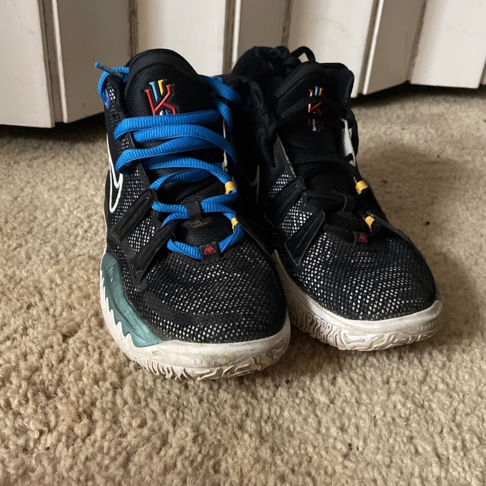 Kyrie Irving infinity 7’s